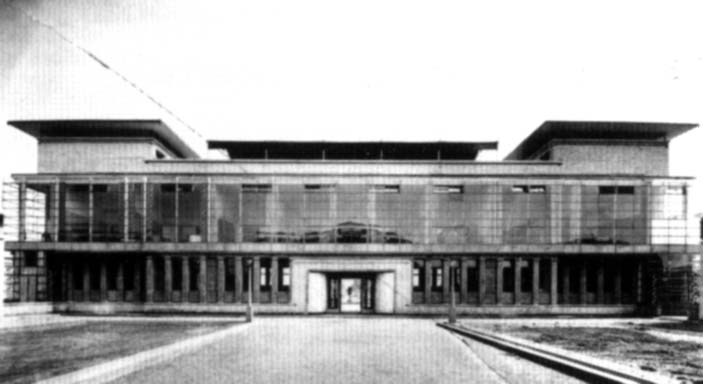 Gropius Fabrik Köln 1914.jpg